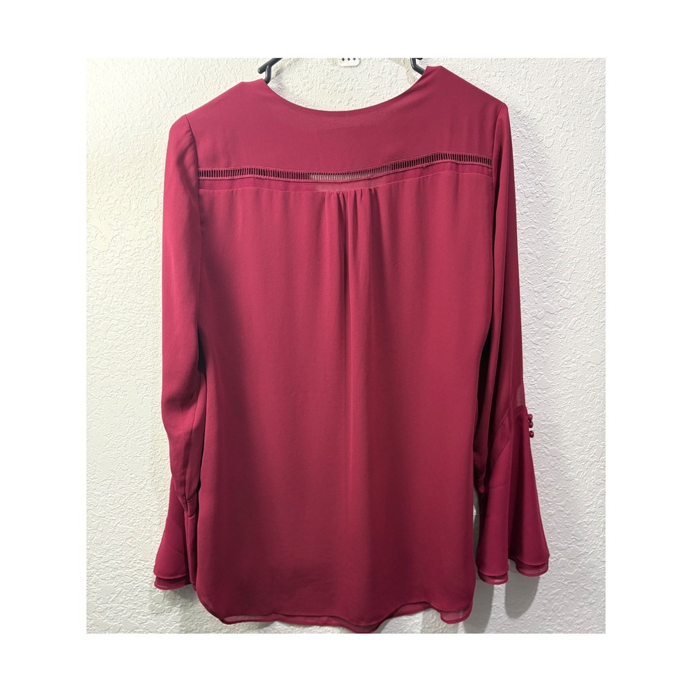 White House Black Market Women Burgundy Bell Sleeve Ruffle Blouse Top Size 2 - Picture 3 of 7